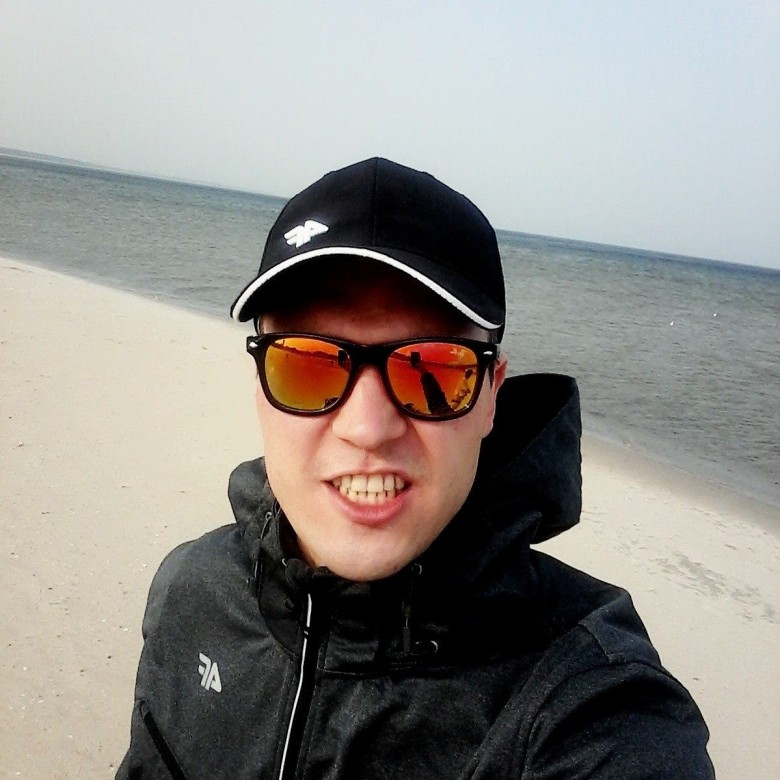 Ruslan  Burtsev (RuslanBurtsev)