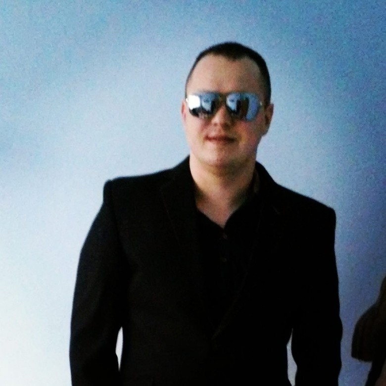 Євгеній Андріянов (andor2703@gmail.com)