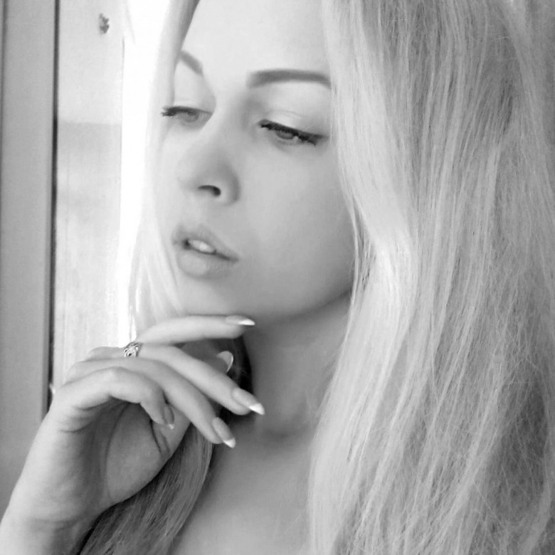 Stesica Joly (StesicaJoly)