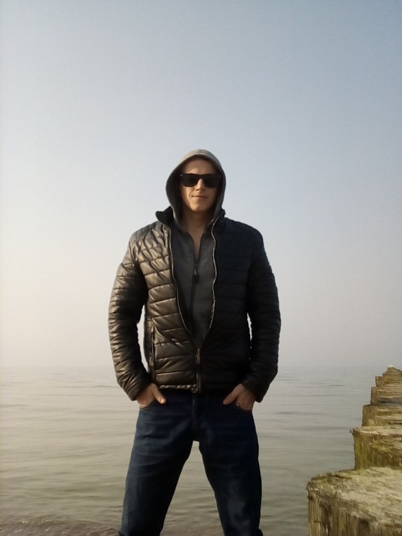 DenAlexeev (Денис Алексеев)