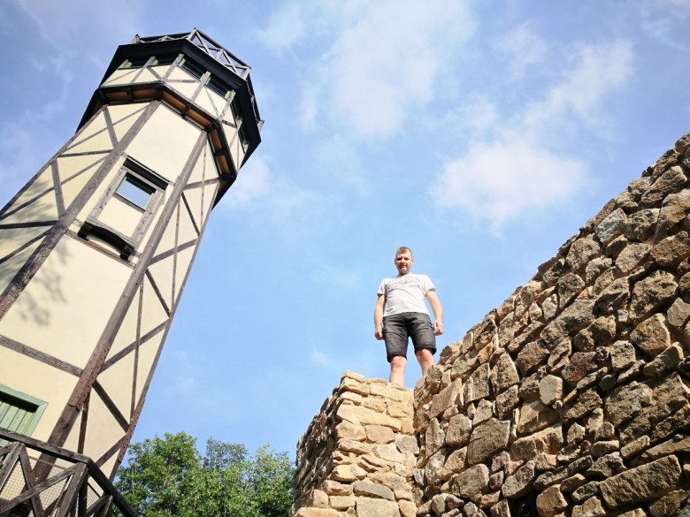 Sanya Blok  (Sanya Blok), Wrocław, Чернівці