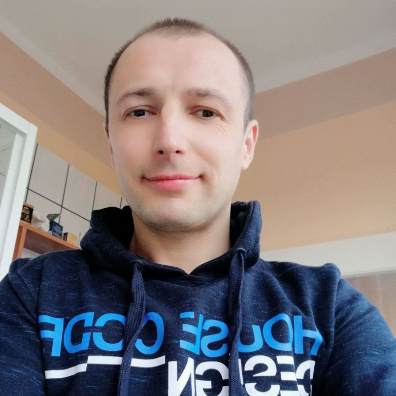 Andriy Starunchak (AndriyStarunchak), Słubice, Delyatyn, Ivano-Frankivs'Ka Oblast'