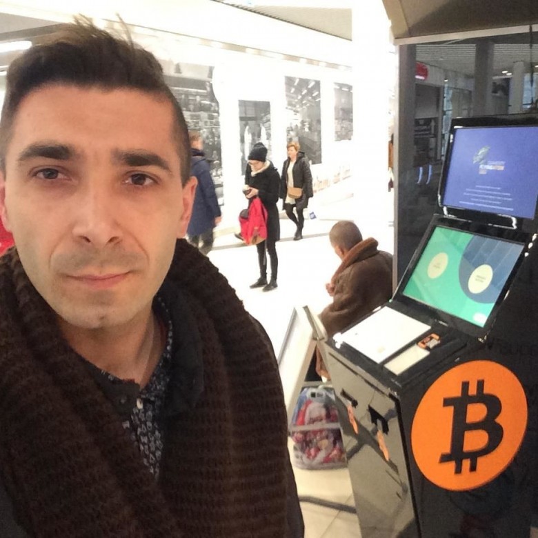 Crypto Guru Wlodek (CryptoGuruWlodek), Warsaw