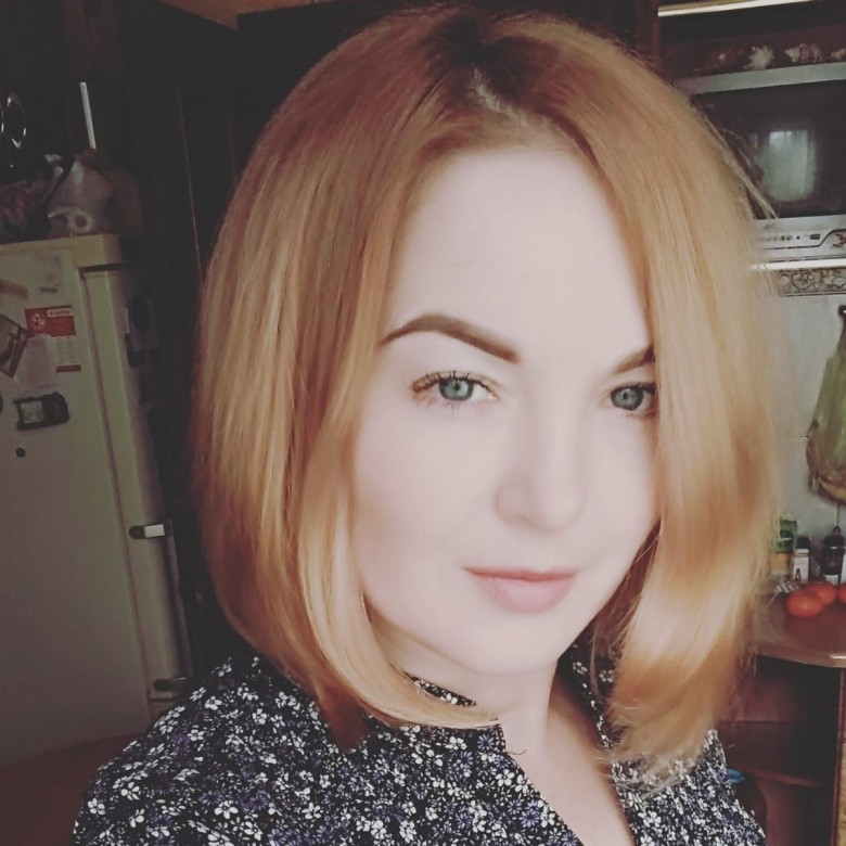 Anna Boztaş (AnnaBoztaş)