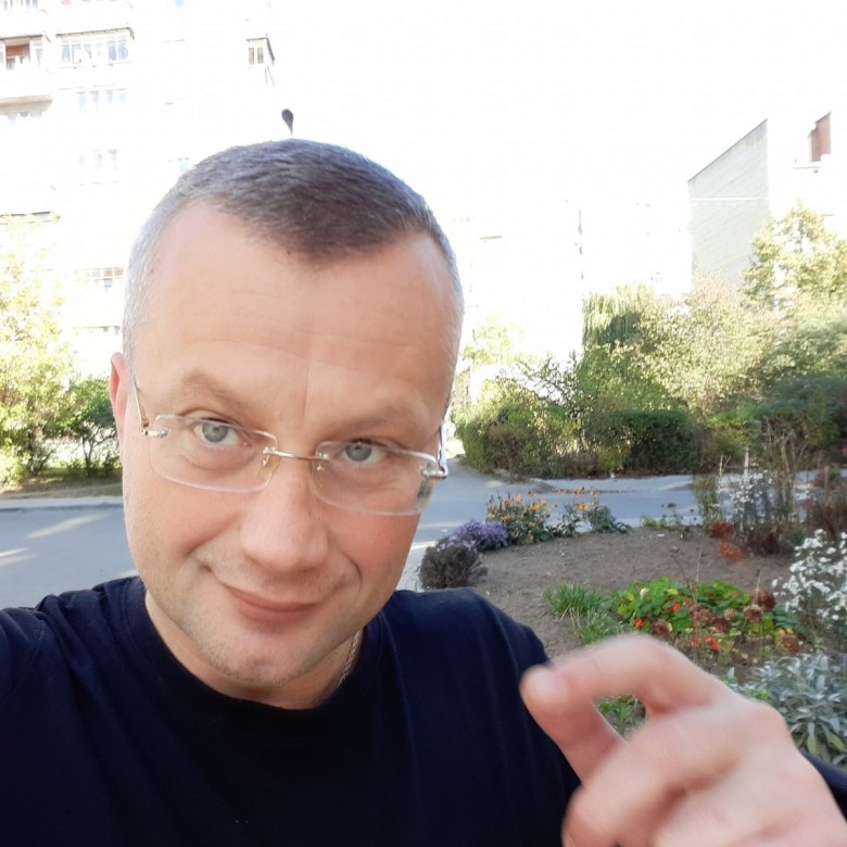 Oleh Pavlos (Олег Павлось)