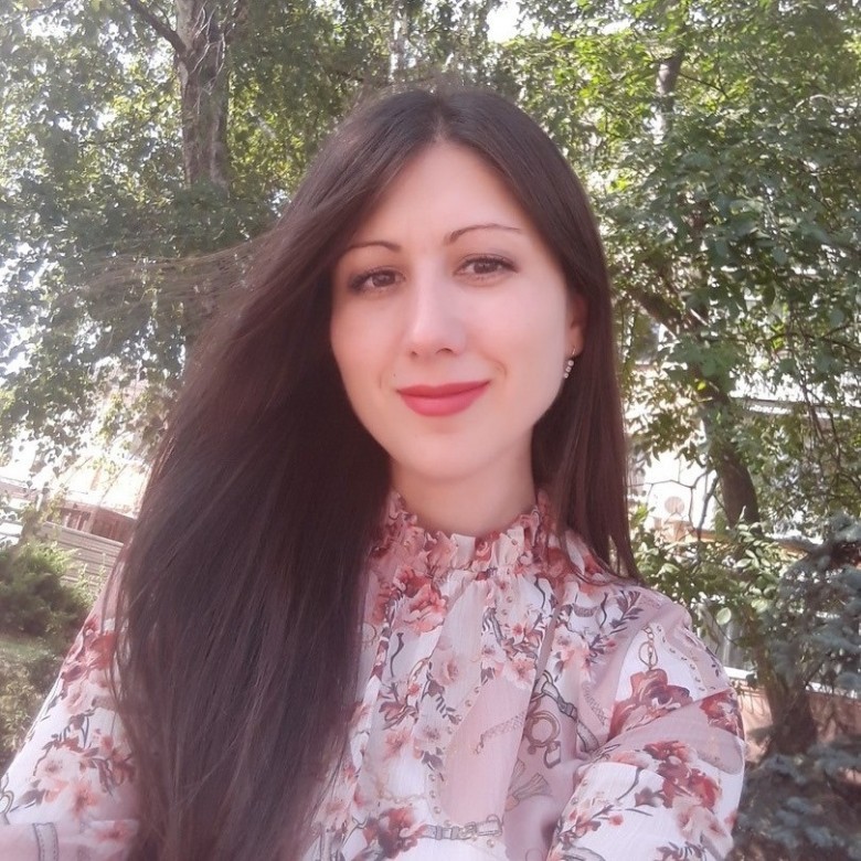 Liudmyla Zapankova (LiudmylaZapankova)