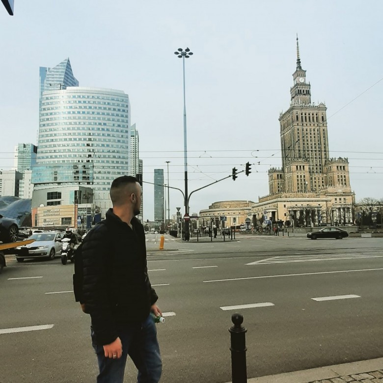 Misha Zholobchuk (MishaZholobchuk)