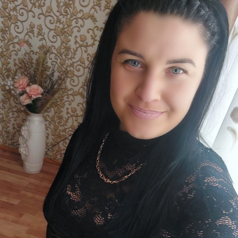Bettina Balog (BettinaBalog)