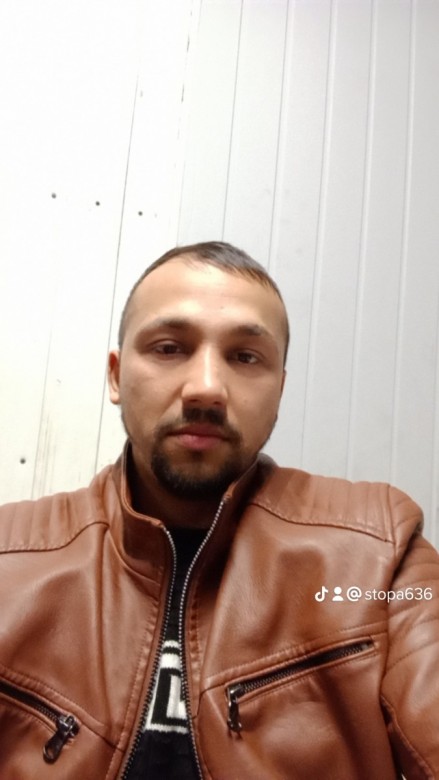 Rustam voloshyn  (Rustam voloshyn), Wiązowna, Warszawa