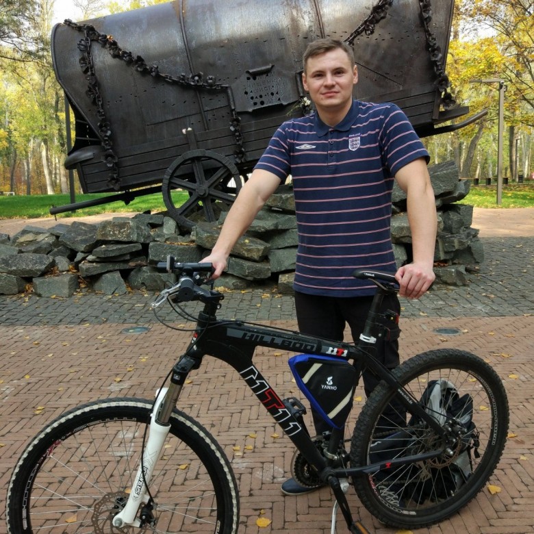 Denys Mukhin (DenysMukhin)