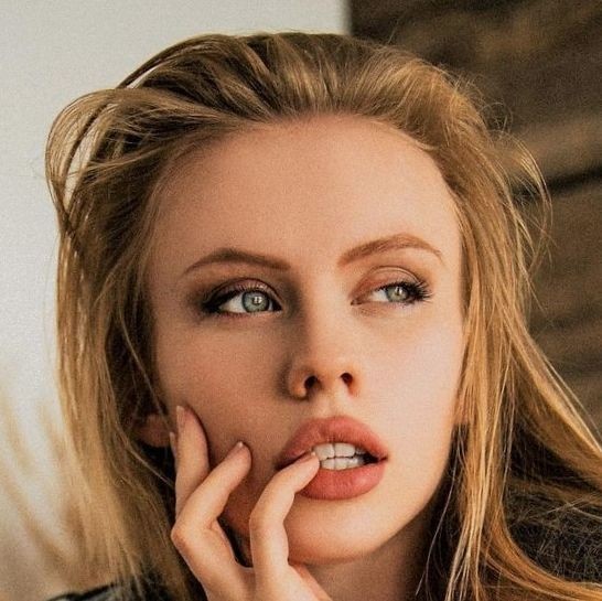Алина Абрамова (АлинаАбрамов)